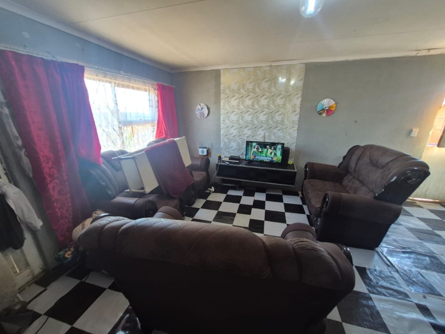 2 Bedroom Property for Sale in Govan Mbeki Eastern Cape
